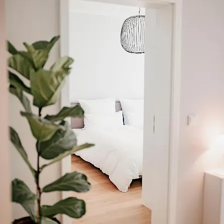 Moderne Ruhige 2-zimmer In Appartement *