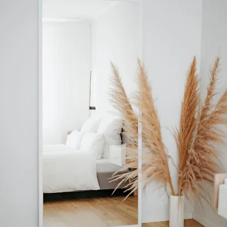 Moderne Ruhige 2-zimmer In * קוסוויג